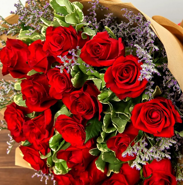 Buy Bouquet of 24 Red Roses | Arablly.com